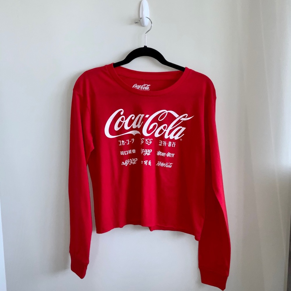 MACY’S RED LONG SLEEVE COKE T-SHIRT SIZE LARGE